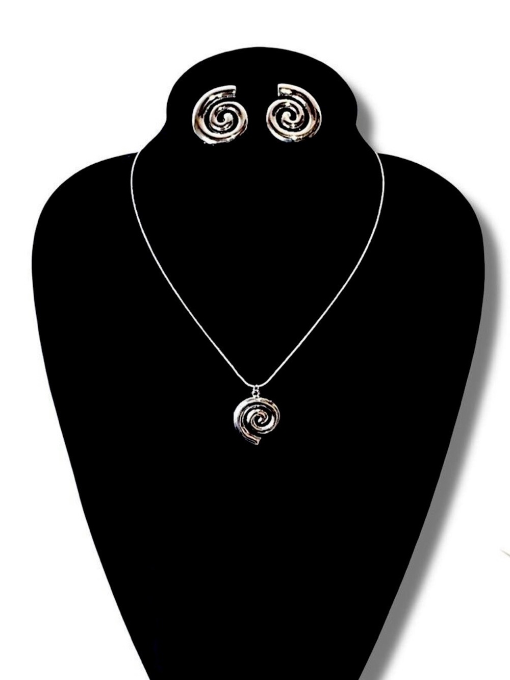 ARTISAN Silver Swirls Pendant Necklace &  Earrings Set | NEW
